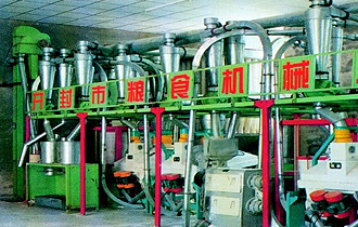 產(chǎn)品名稱：日加工玉米50-150噸成套機械設(shè)備
產(chǎn)品型號：
產(chǎn)品規(guī)格：